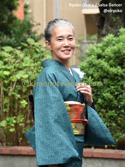 >blue green Ohshima tsumugi The model is Ryoko Ohara [Salsa Dancer] 